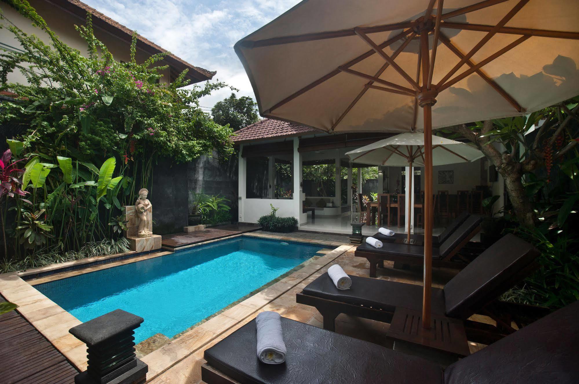 Villa Teman Lovina Exterior foto